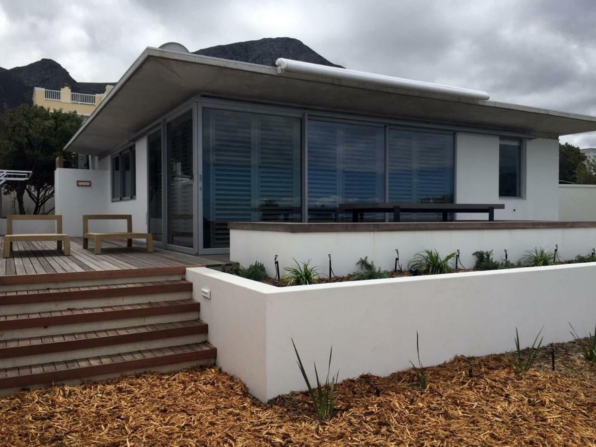 Troon Beach Cottage Hermanus Bagian luar foto