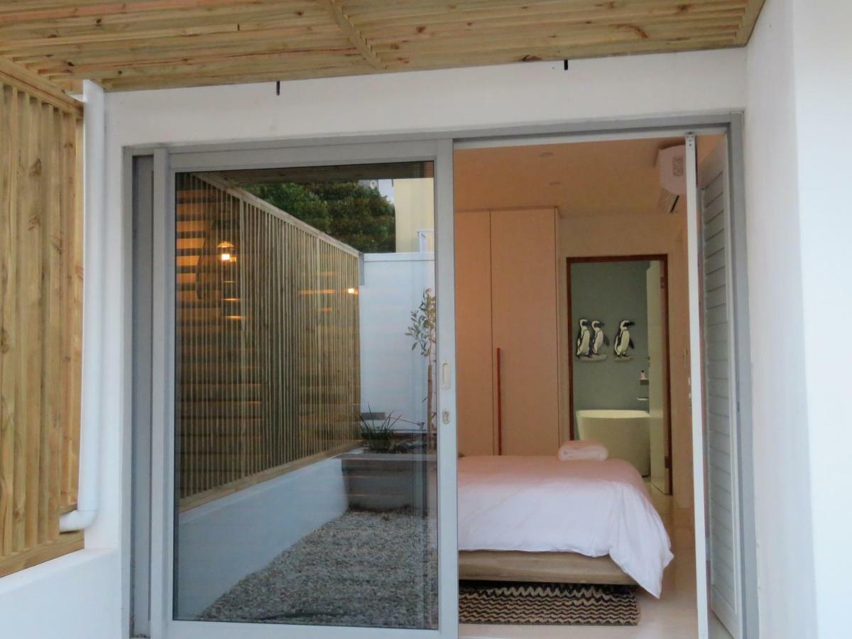 Troon Beach Cottage Hermanus Bagian luar foto