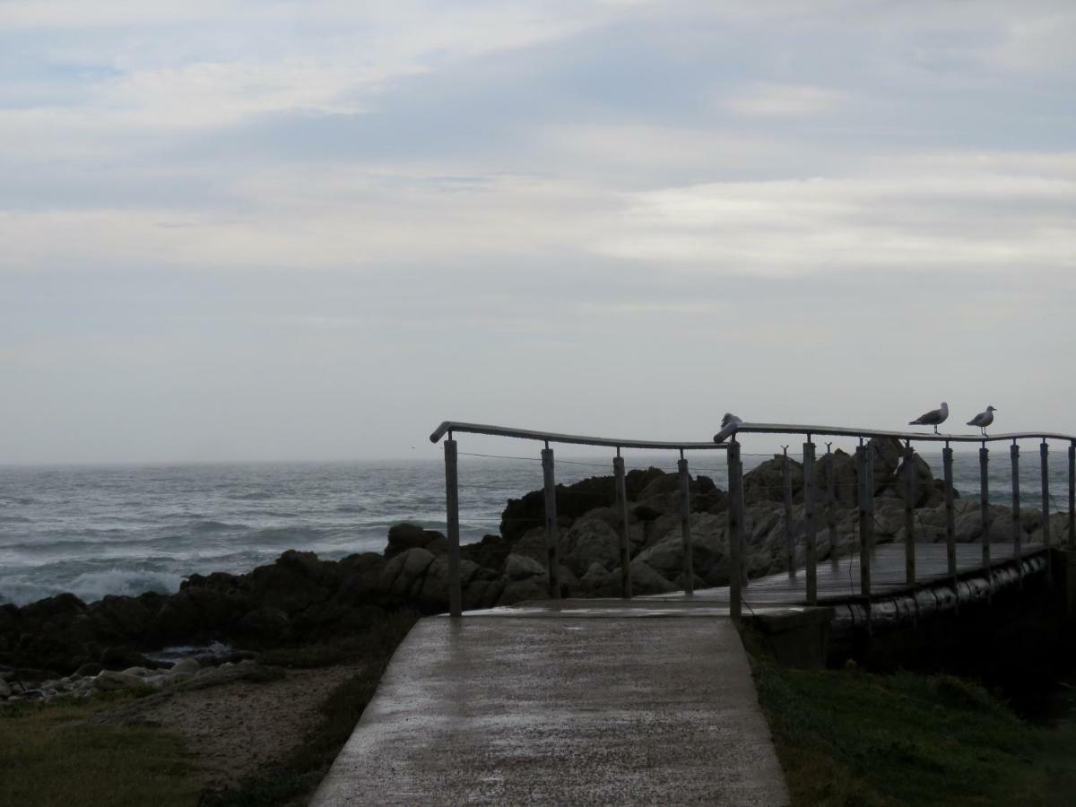 Troon Beach Cottage Hermanus Bagian luar foto